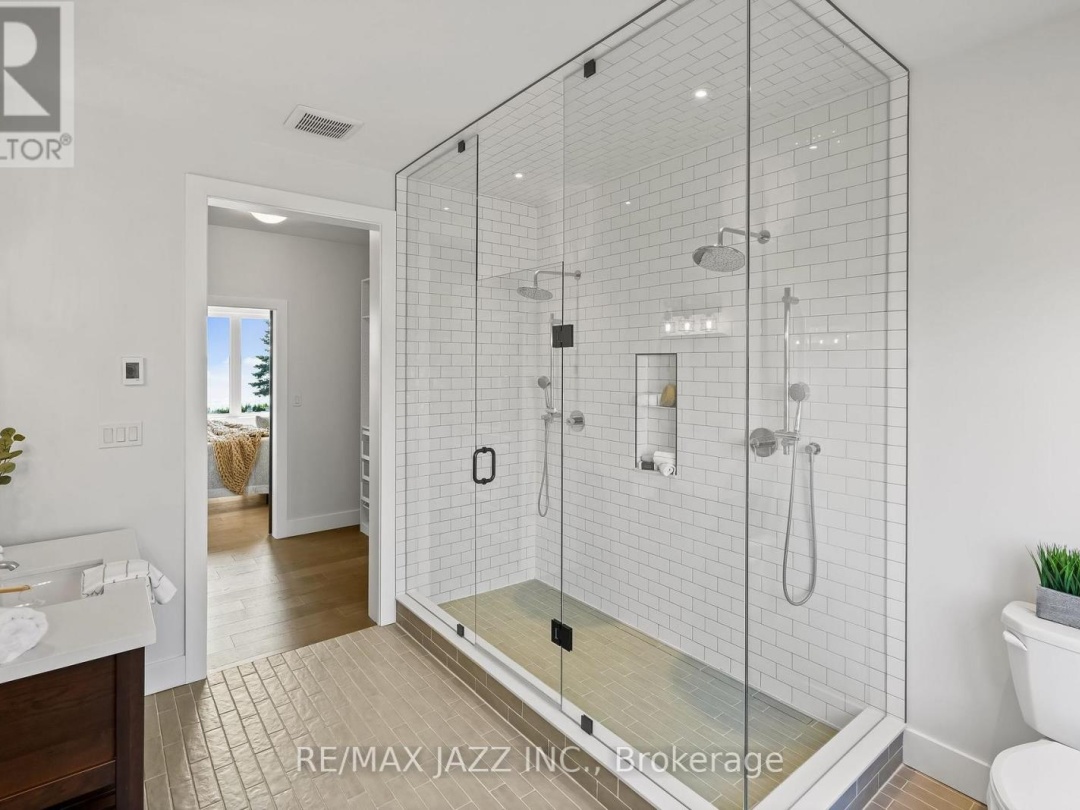 48 PLEASANT VIEW CRESCENT, 