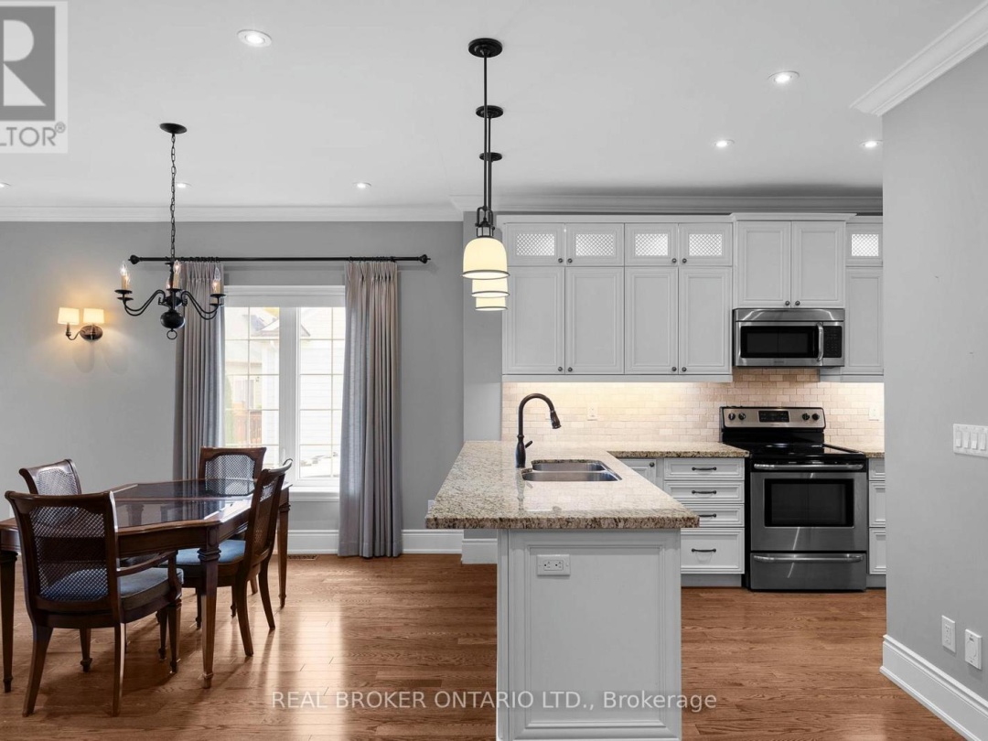 3315 BEACH CLUB BOULEVARD, 