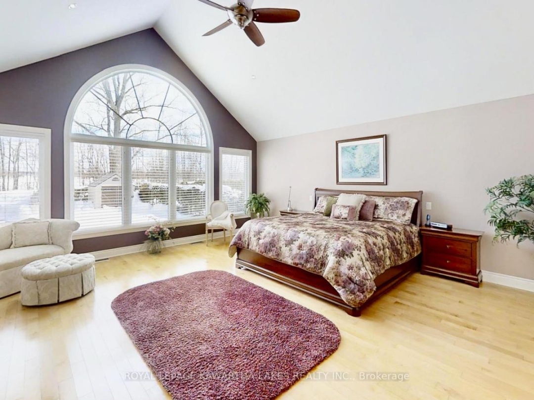 24 MCLENNANS BCH ROAD, Lake Simcoe