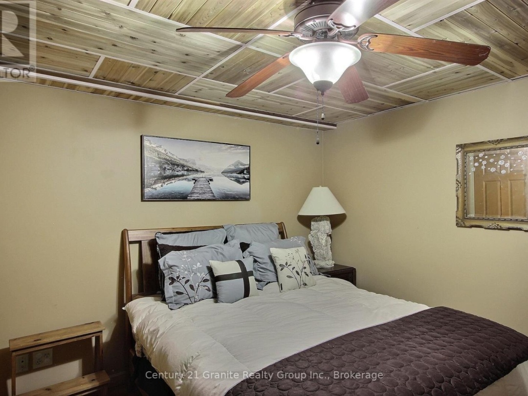 1082 GREEN LAKE ROAD, Gull River