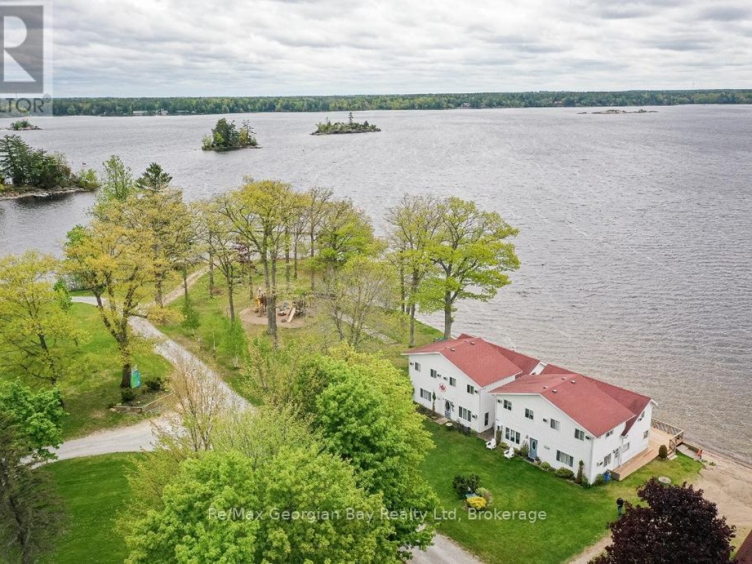 BEACH CHALET #3 - 1230 GRANDVIEW LODGE ROAD, 