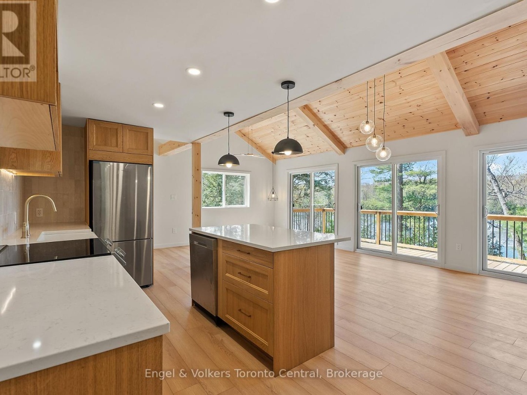 1457 Lake Joseph Road, Mctaggart Lake
