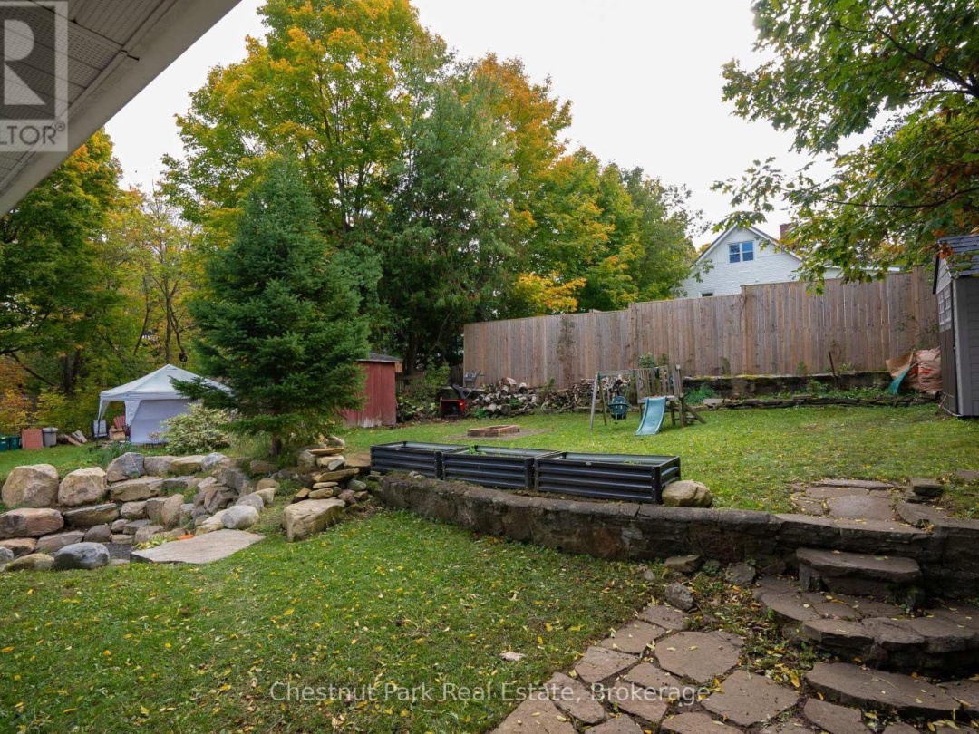 3 CORA STREET E, 