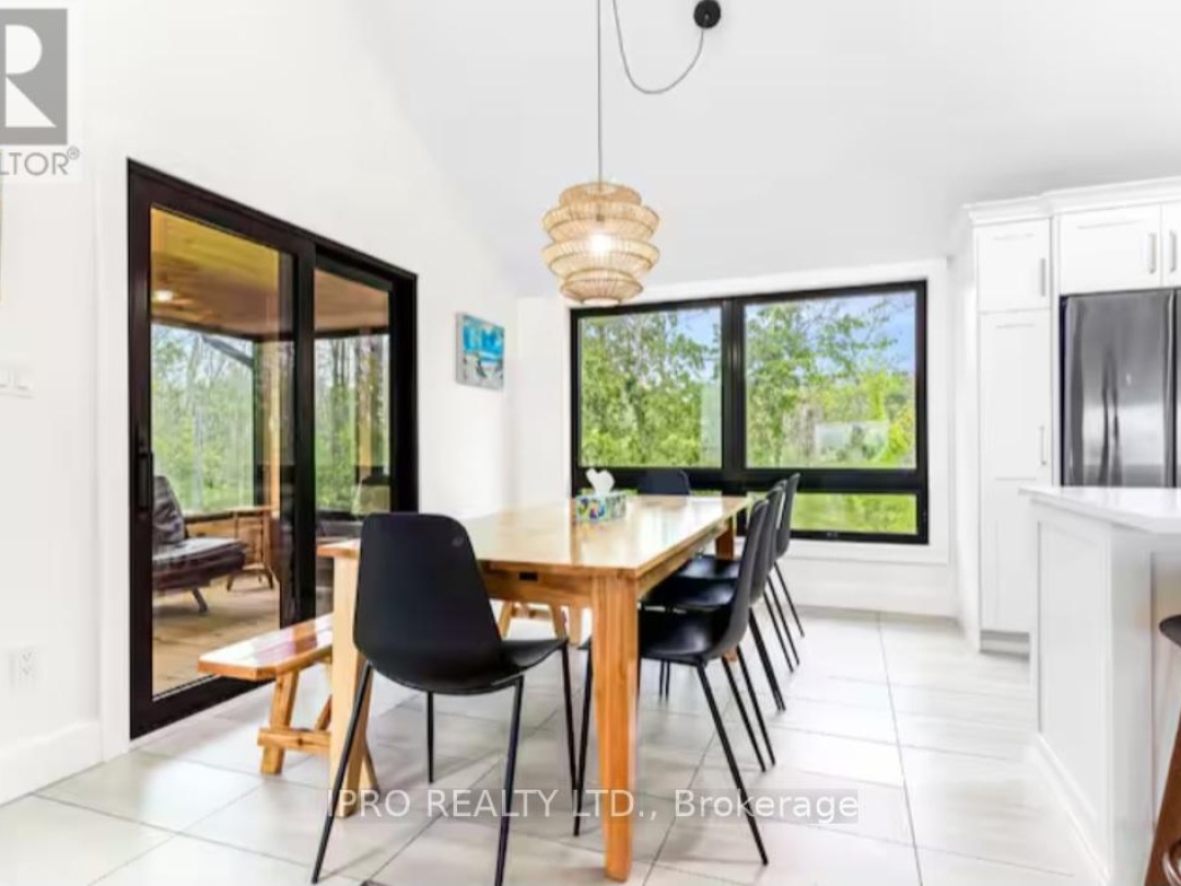 39 Long Point Road, Georgian Bay