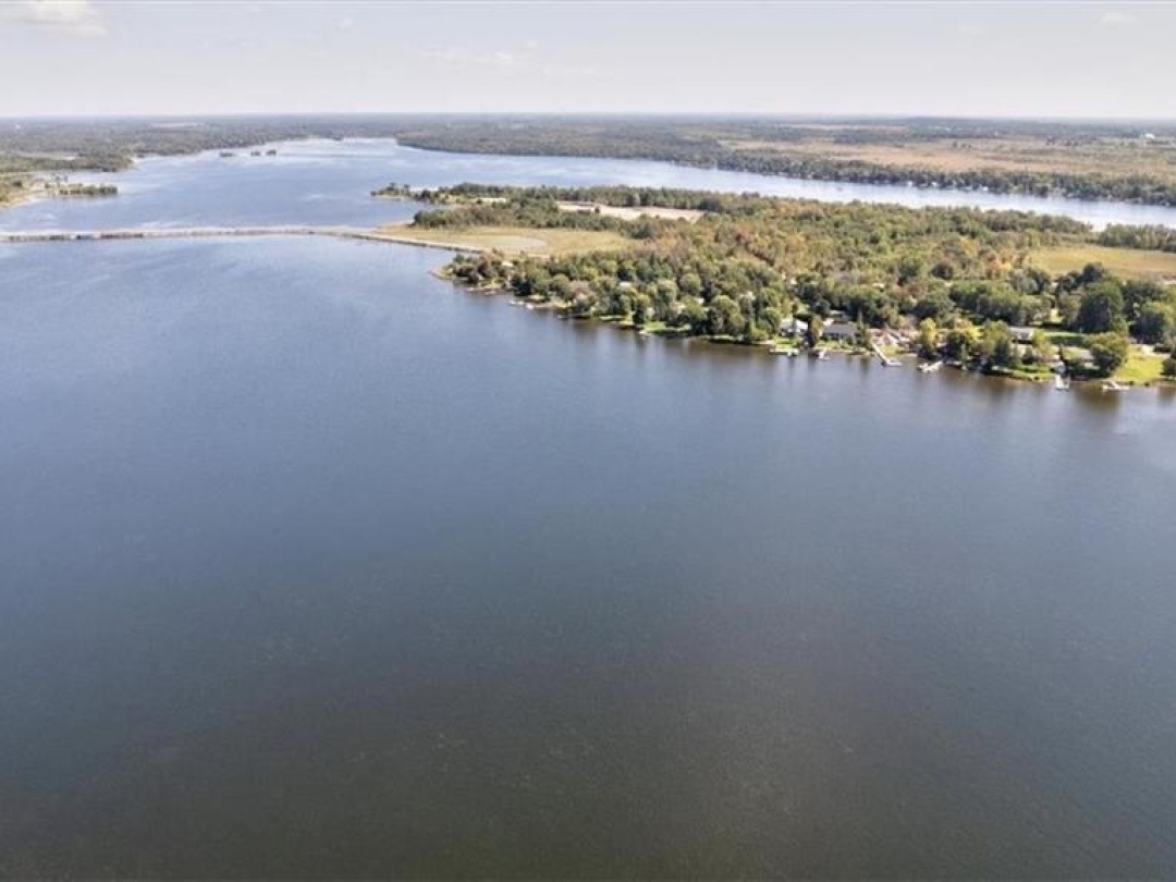 38 MACPHERSON Crescent, Kawartha Lakes