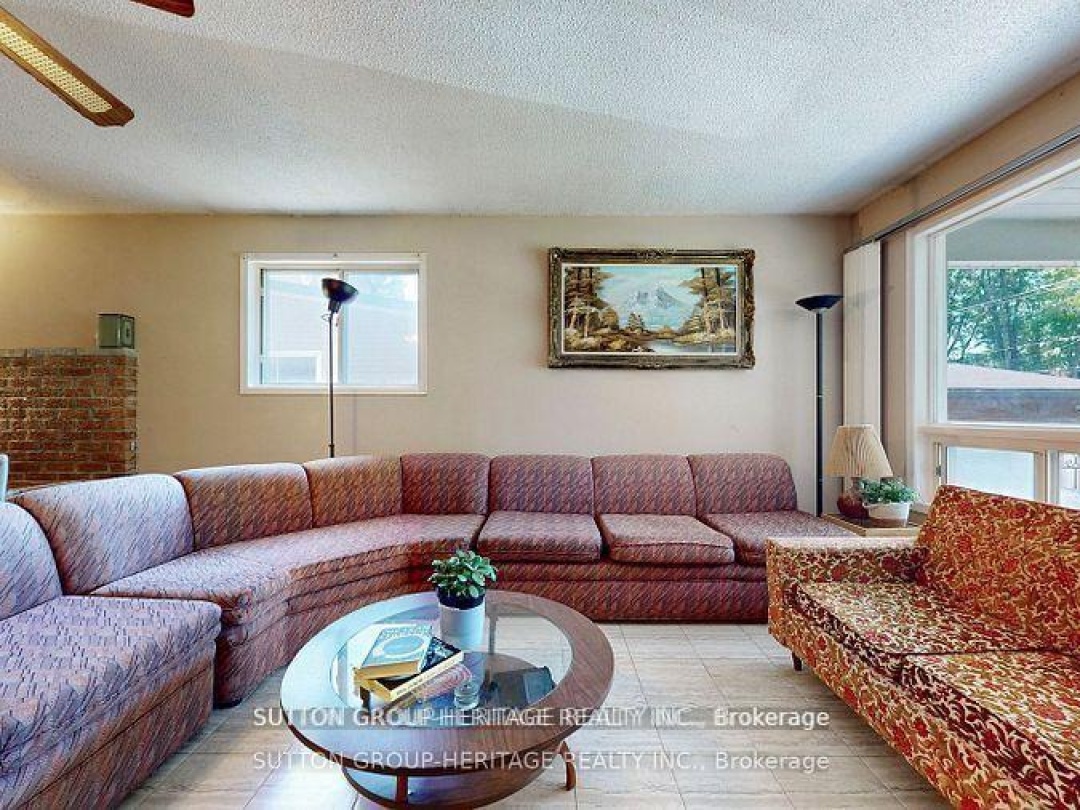 29 Lake Avenue, Lake Simcoe
