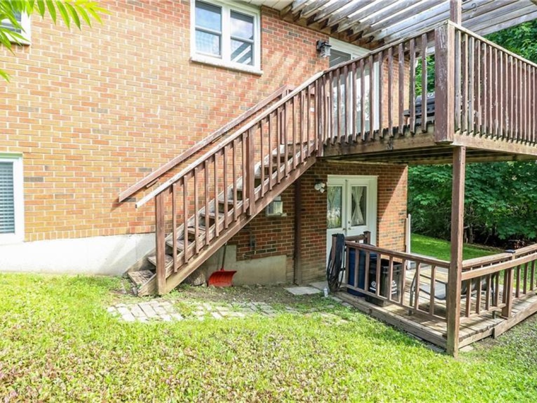 1 MARIPOSA Drive, 