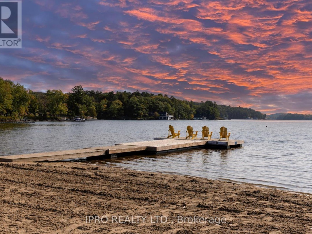 16 - 1869 MUSKOKA RD 118 WEST ROAD, Lake Muskoka
