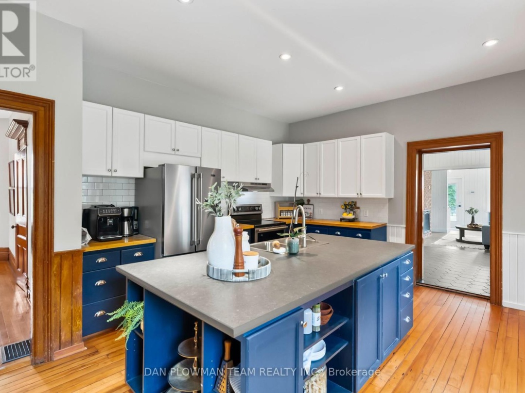 1250 CONCESSION 2 ROAD, 