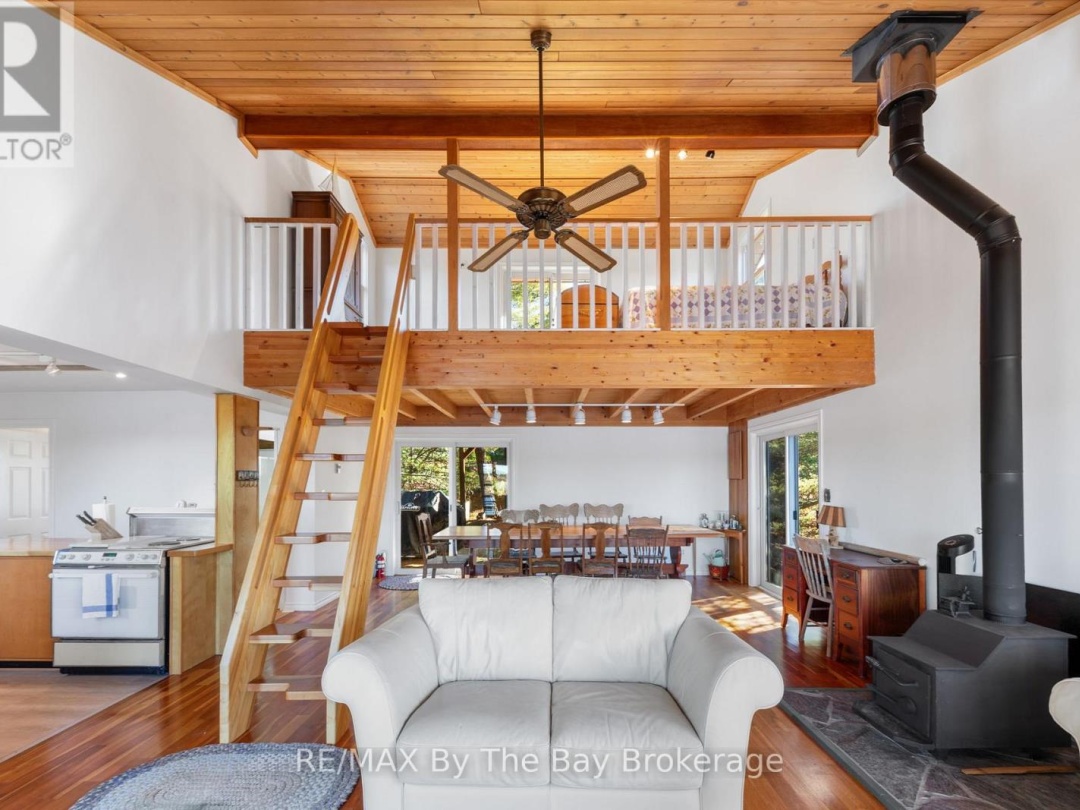 2 ISLAND 2890, Georgian Bay