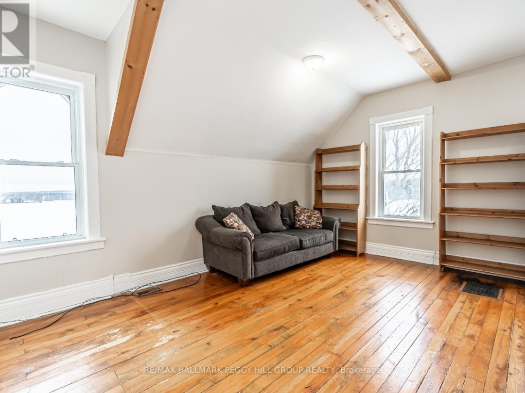 650 Mertz Corner Road, Tiny
