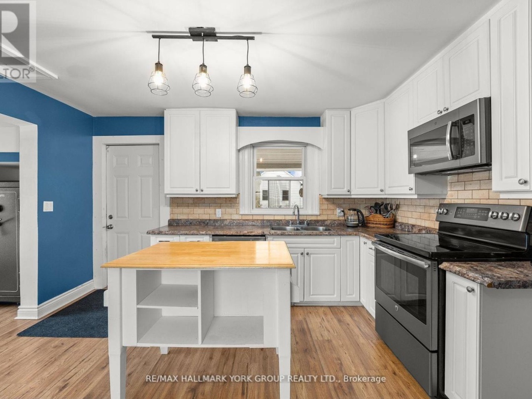 397 Mara Road, Lake Simcoe