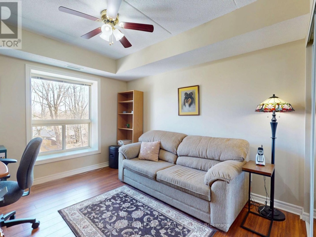 304 486 Laclie Street, Orillia