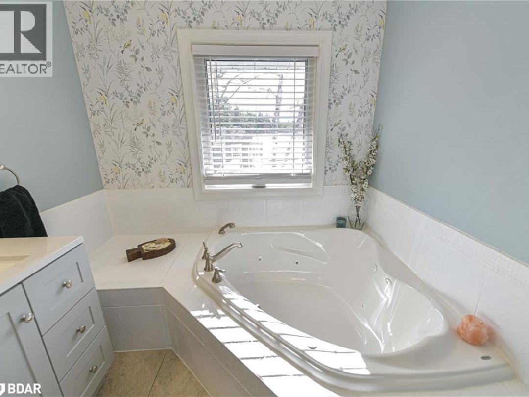 8222 COUNTY RD 169 Road, 