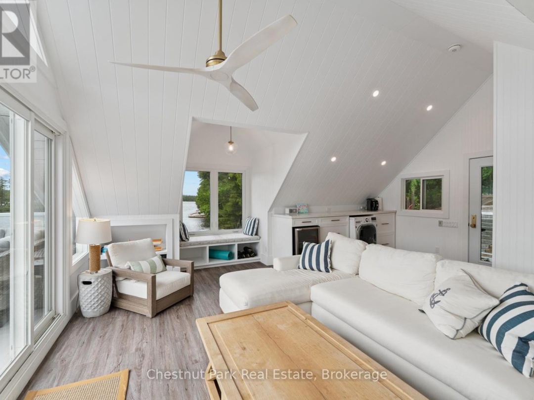 44 MILLER ISLAND, 