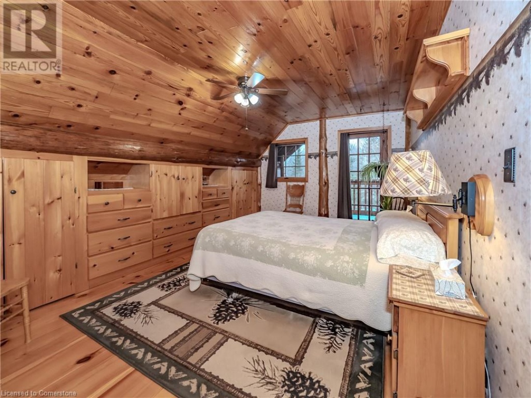 1696 HIGHWAY 118 E, 