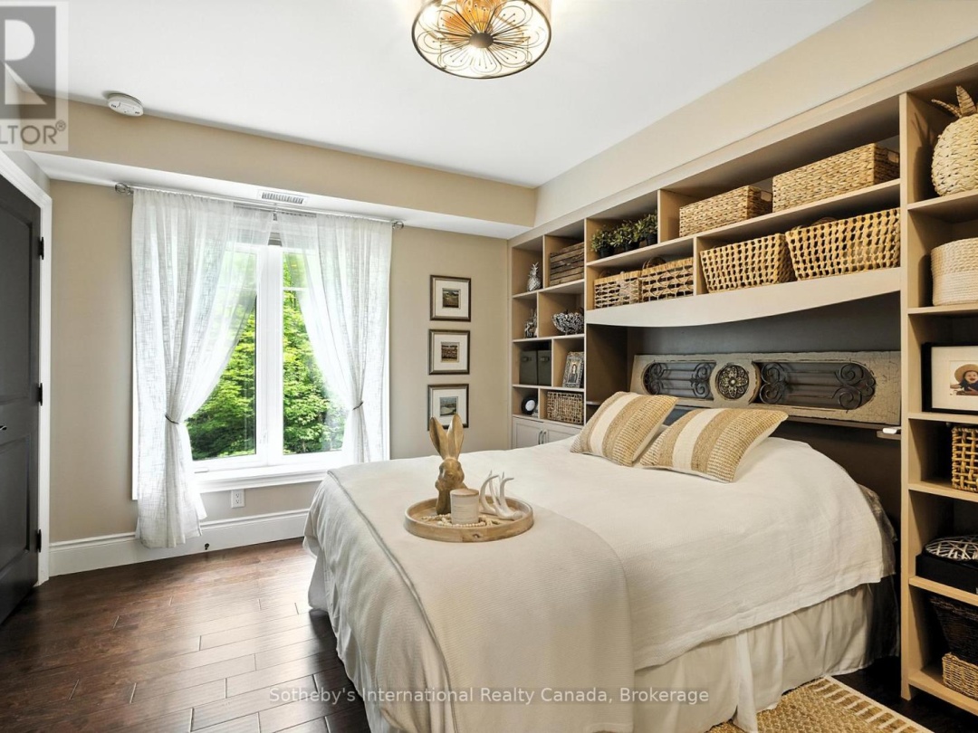 106 - 391 JAMES STREET W, 