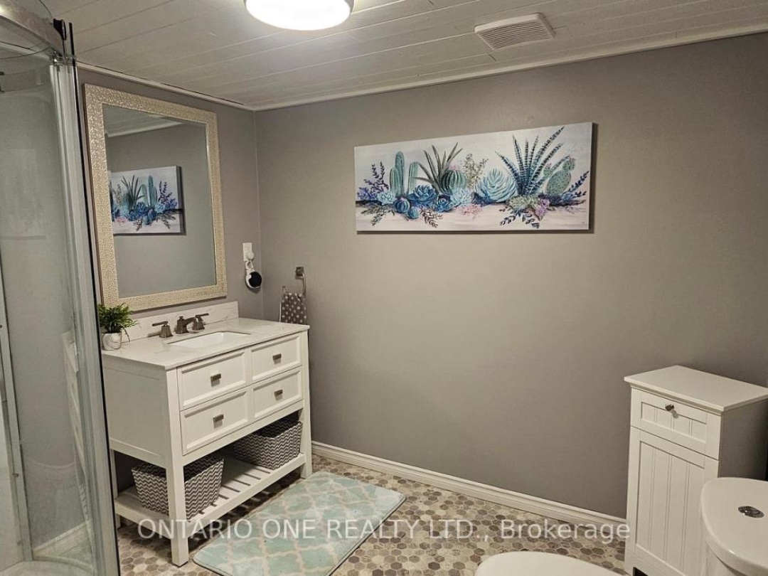 550 MUSKOKA BEACH ROAD, 