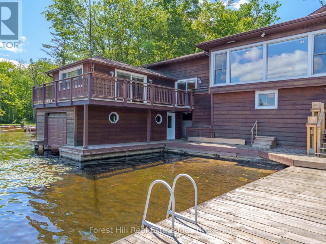 1062 PINE LAKE ROAD, 