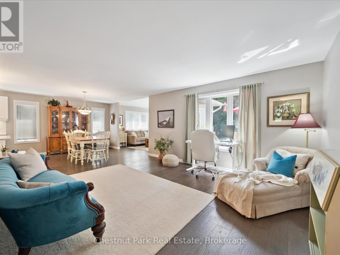 153 PINERIDGE GATE, 