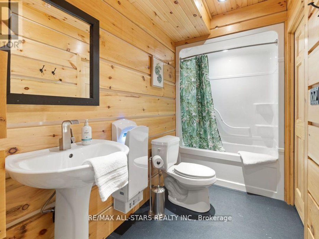 8 Harmonious Drive, Burnt Lake
