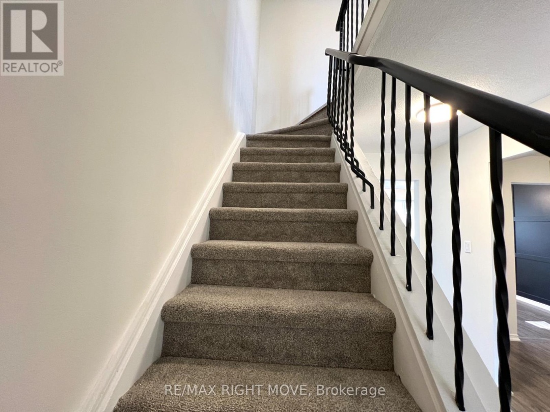 103 25 South Street, Orillia