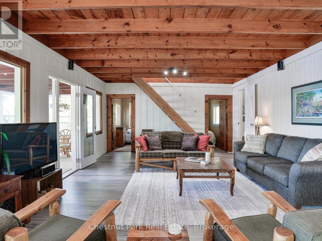 4558 Riverview Drive, Sparrow Lake