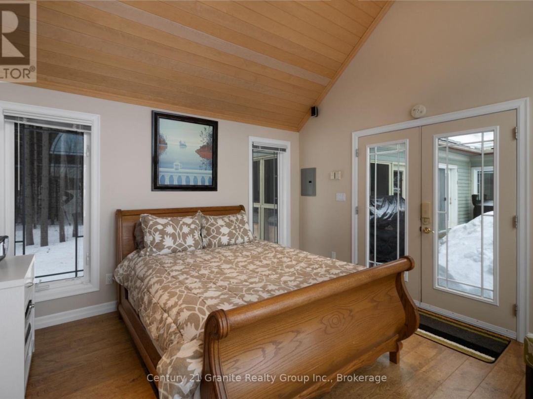 1047 Bonis Lane, Mountain Lake
