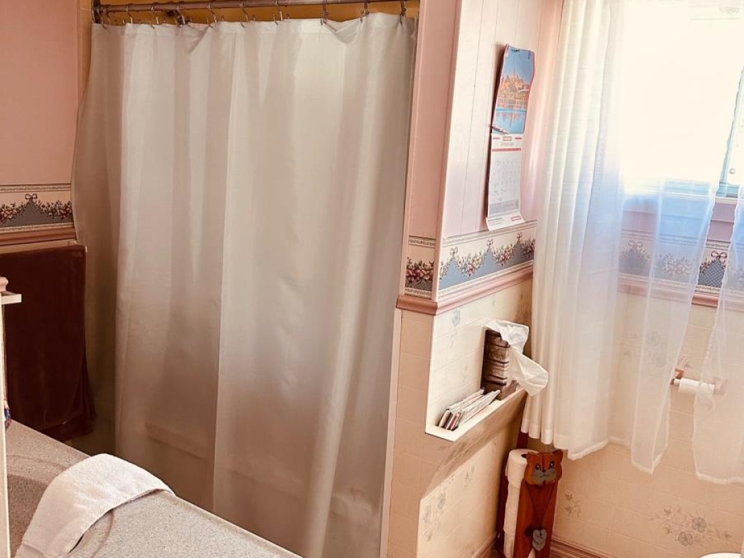 1671 HWY 60 HIGHWAY, 