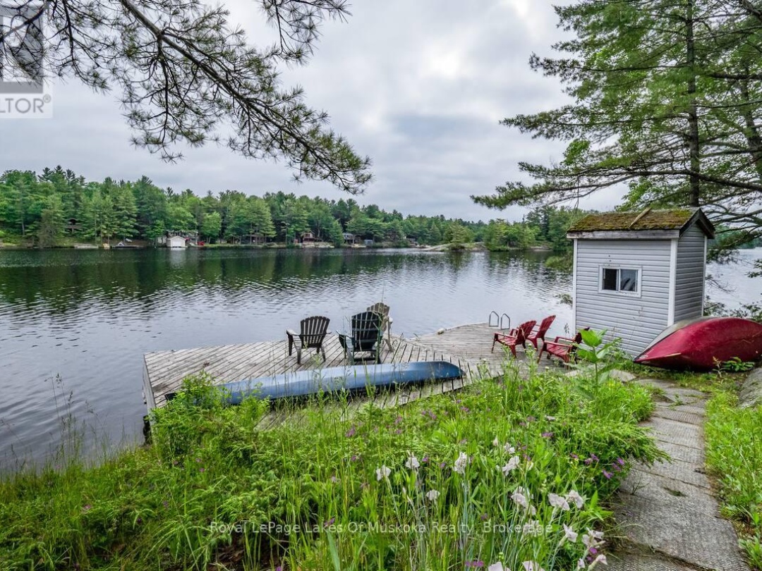 49 Pinetree Road, Loon Lake