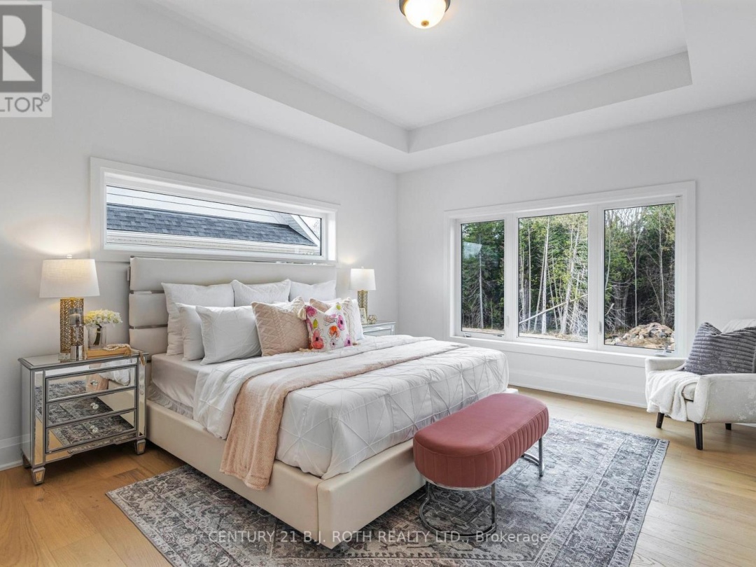 8 CLYDESDALE COURT, 