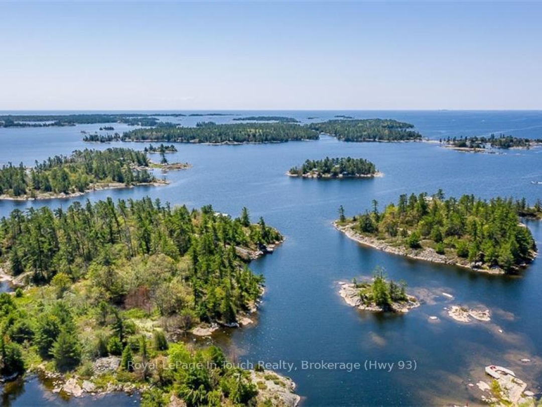 B55 19 Moon Island, Georgian Bay