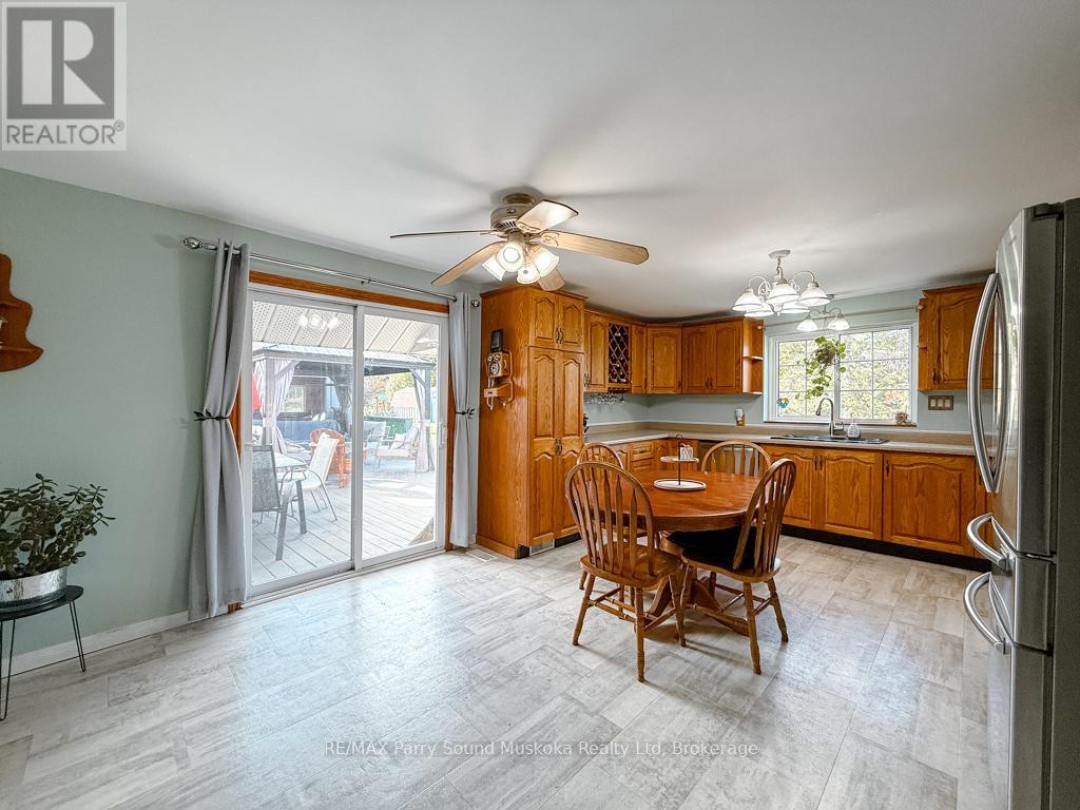 1862 DIVISION ROAD W, 