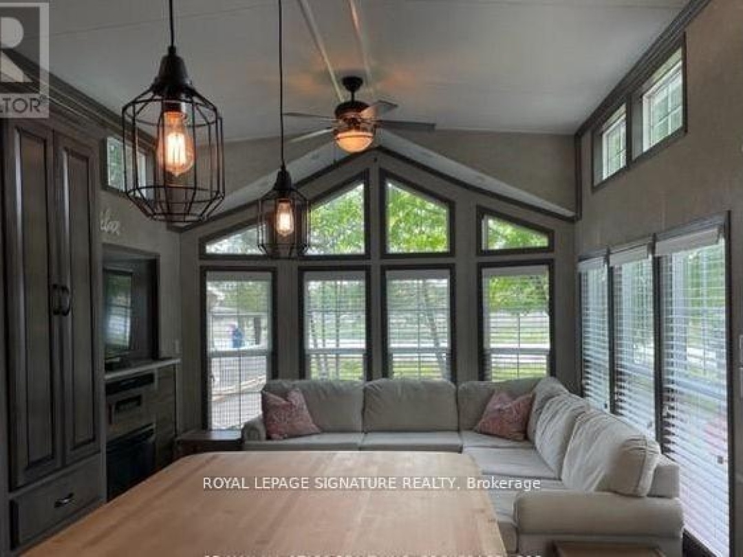 30 2152 County 36 Road, Emily Creek