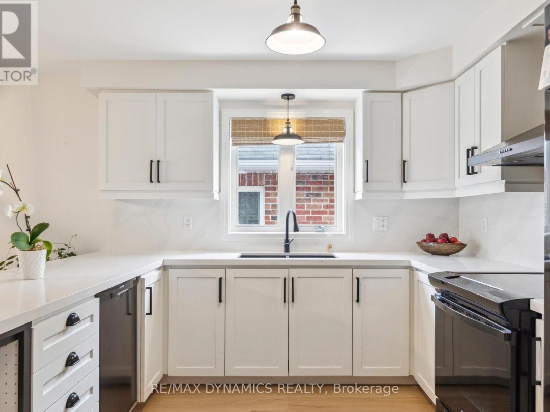 89 Maplewood Avenue, Brock (Beaverton)