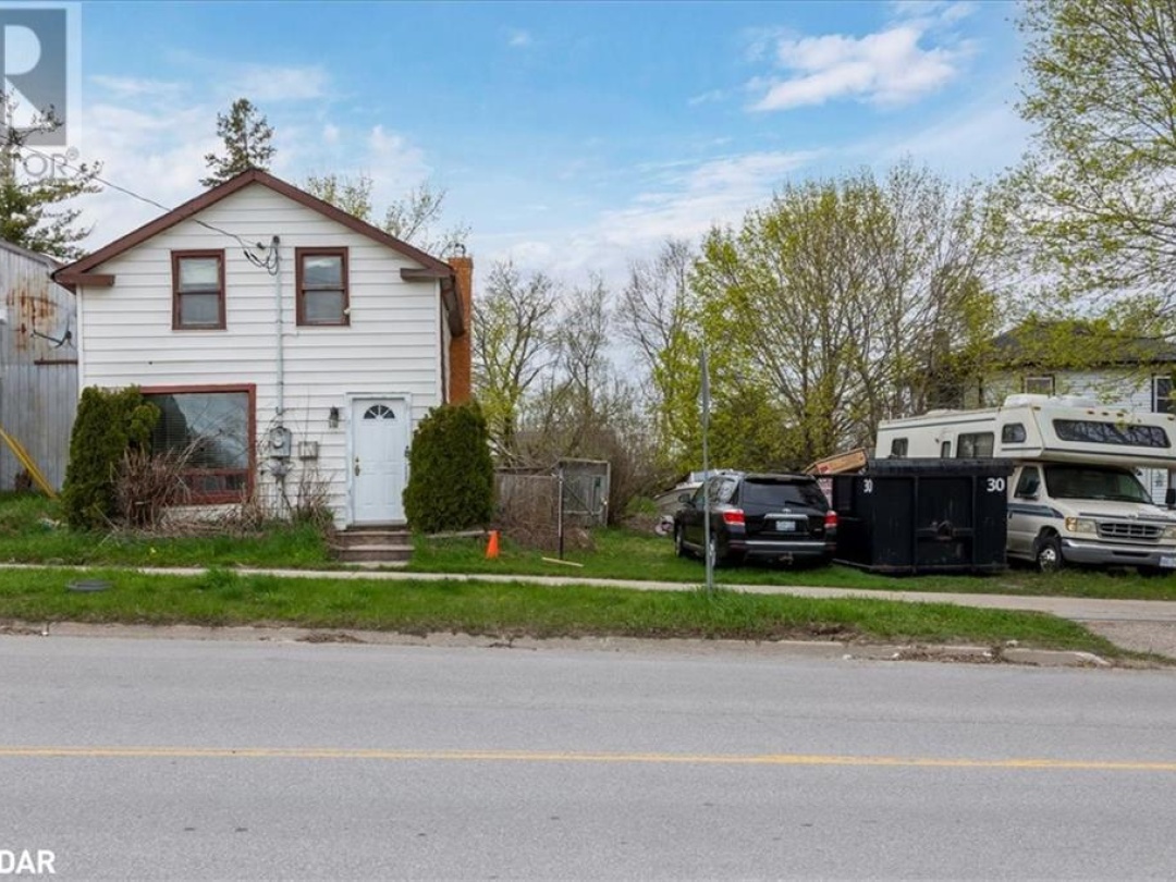 72 King Street, Kawartha Lakes