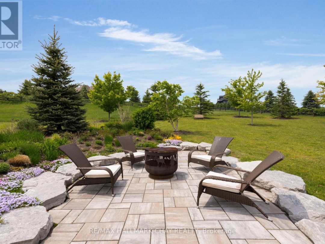 12 THOROUGHBRED DRIVE, 