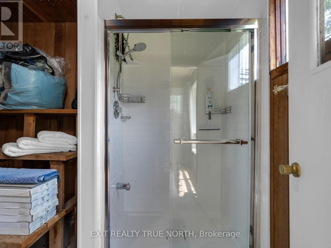 22 CARDINAL DRIVE, Talbot Lake
