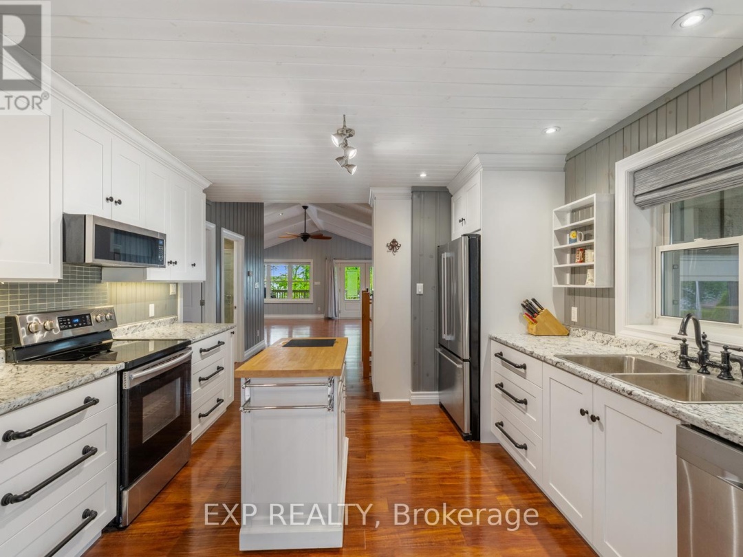 201 Avery Point Road, Dalrymple Lake