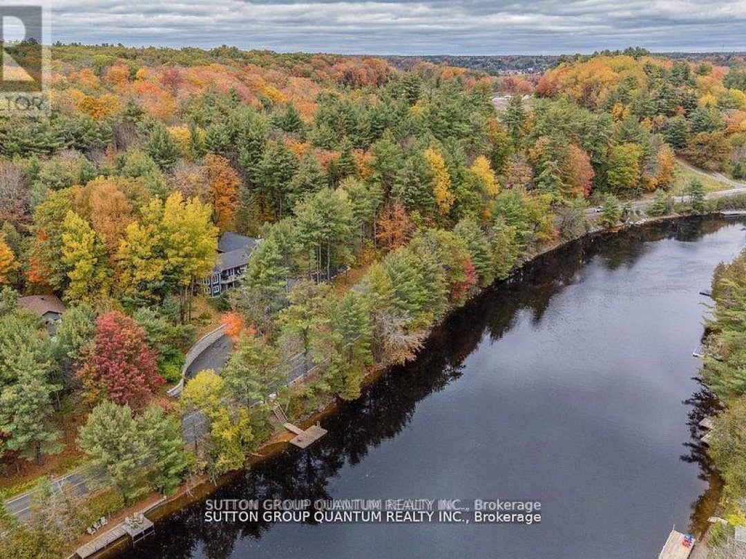 167 Santas Village Road, Muskoka River