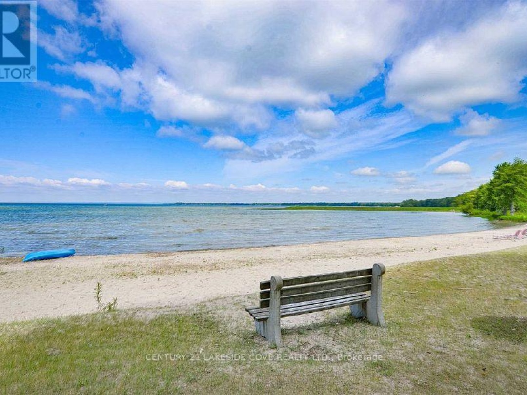 Unit 14 1 Paradise Boulevard, Lake Simcoe