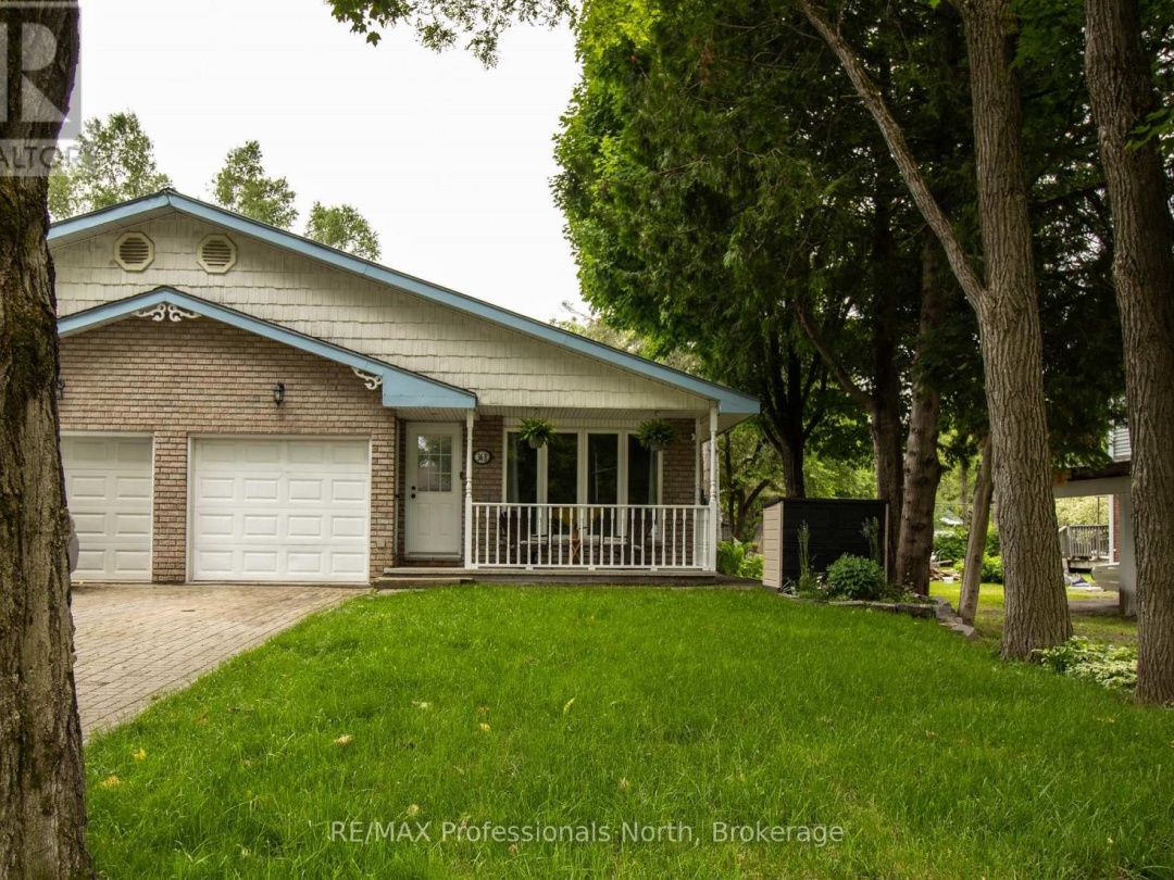 36 B SPENCER STREET, 
