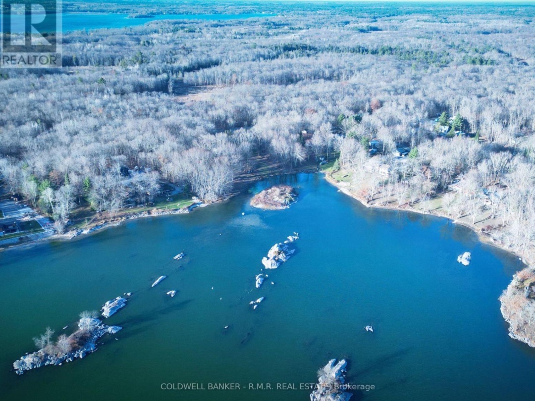 3493 Southwood Beach Boulevard, St John Lake