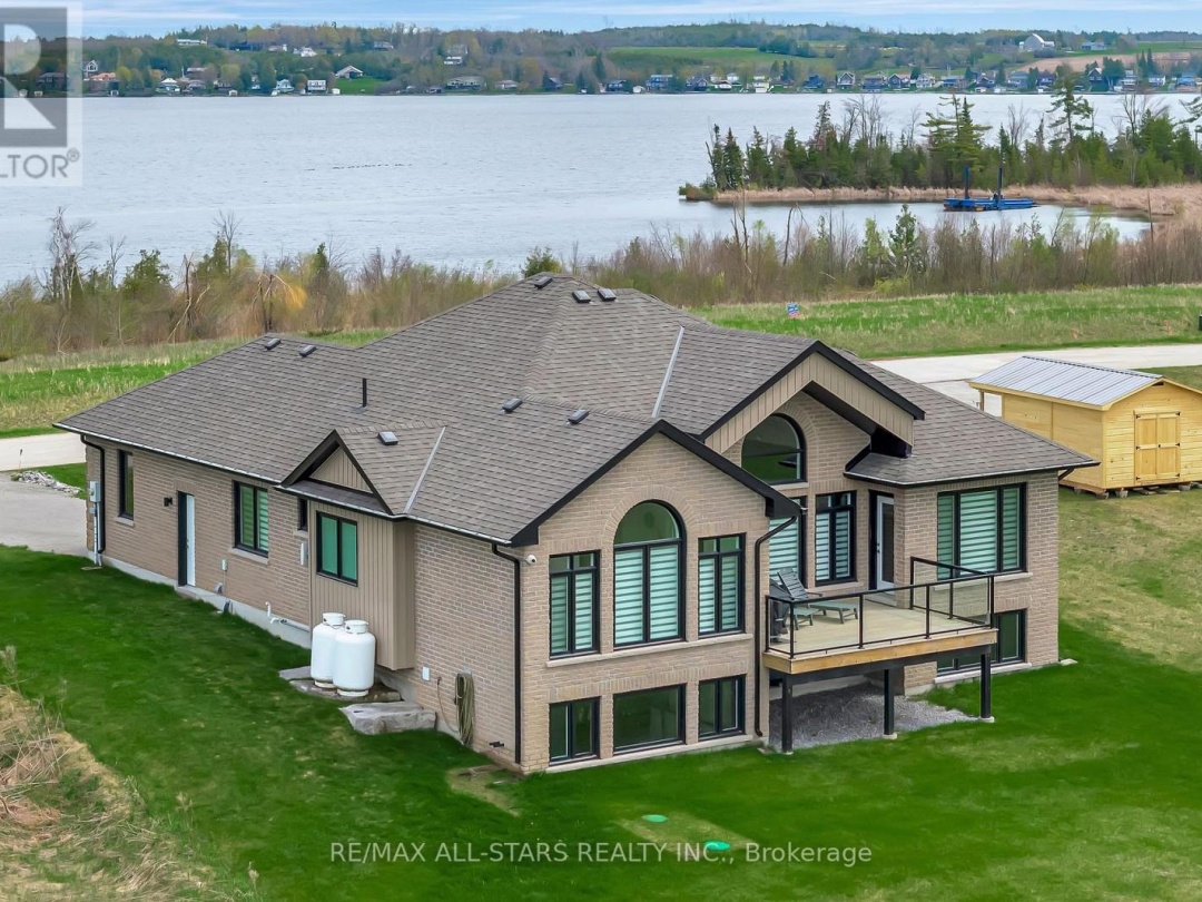 16 AVALON DRIVE, Sturgeon Lake