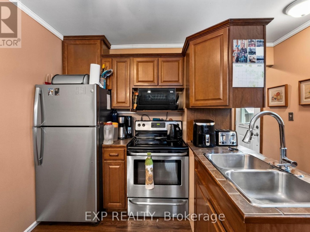 6566 PIONEER VILLAGE LANE, Ramara
