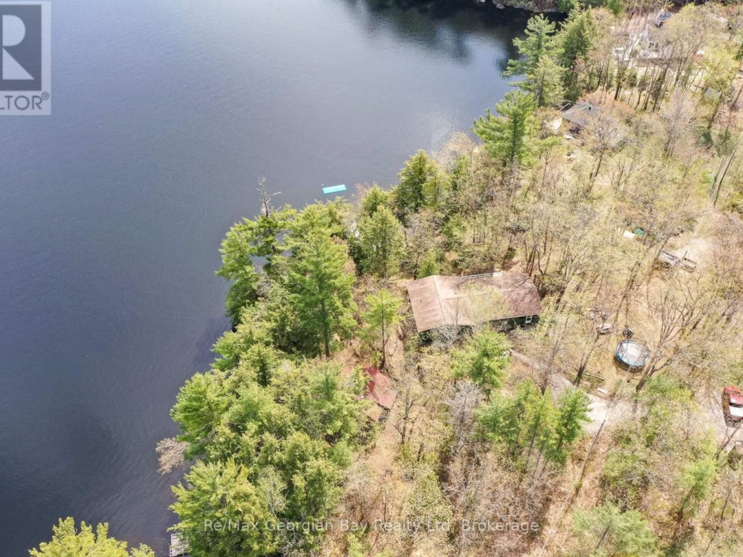 214 Trans Canada Bay Road, Six Mile Lake