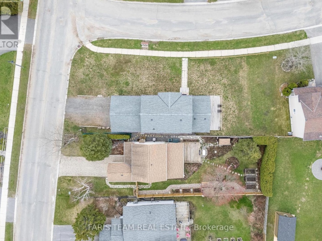 15 LANKIN AVENUE, 