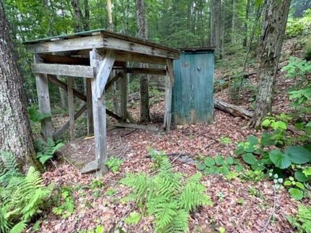 1167 LEON'S LANE, 