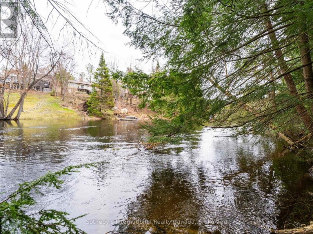 49 Southbank Drive, Lake Muskoka