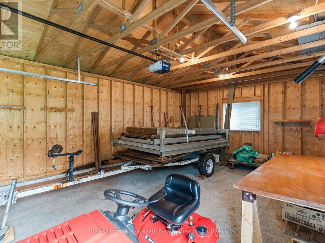1172 Maebar Road, Twelve Mile Lake